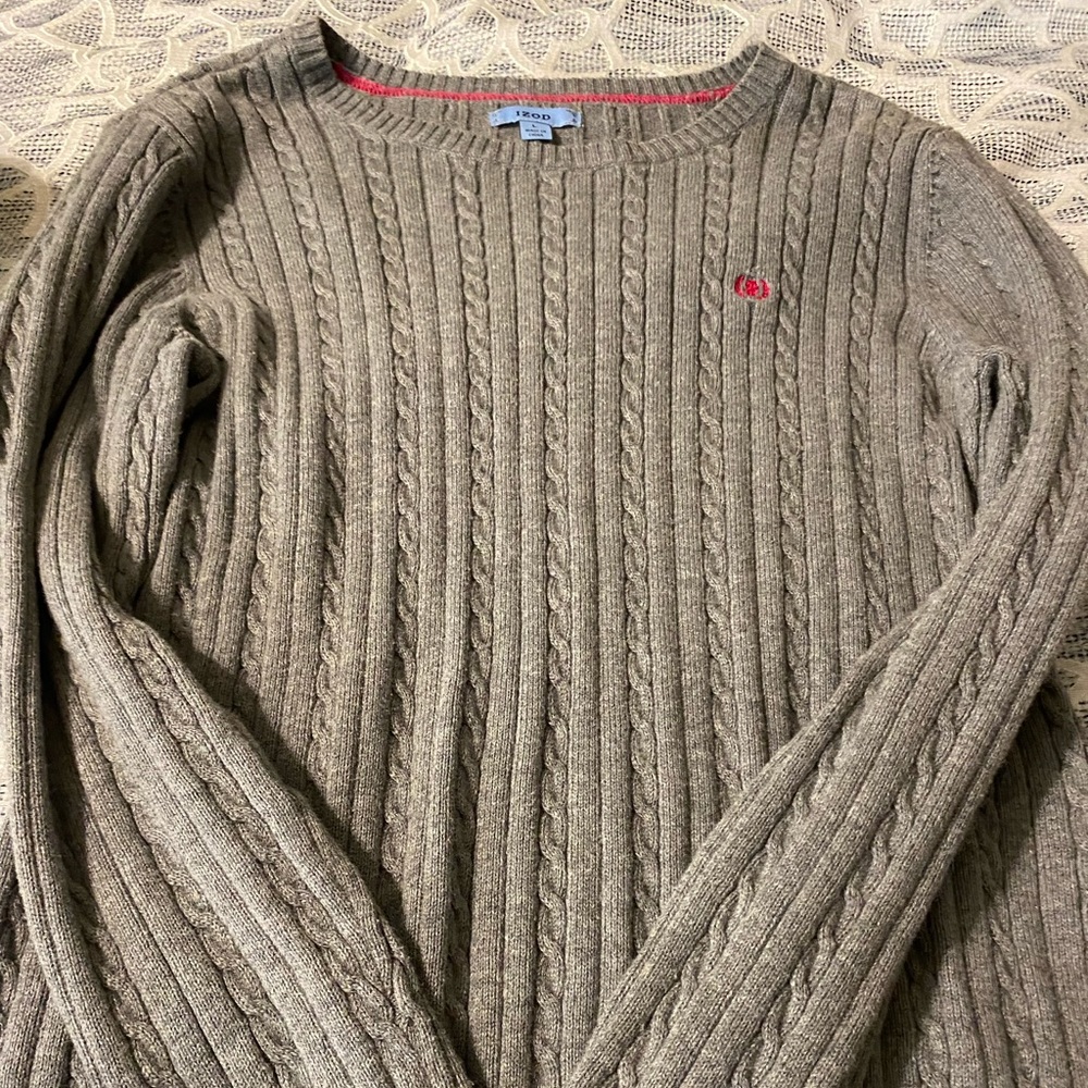 Izod sweater